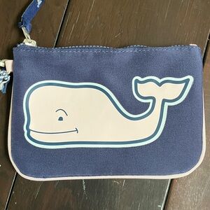 Vineyard Vines Blue and White Whale Wristlet Pouch OS NWT